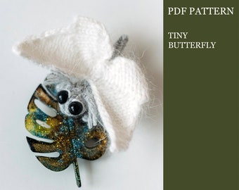 Tiny Butterfly knitting pattern. Knitted insect step by step tutorial. DIY miniature.  English and Russian PDF.