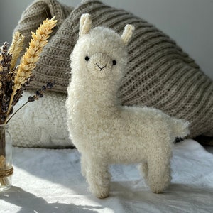 Cute and soft alpaca knitting pattern. English and Russian PDF. image 3