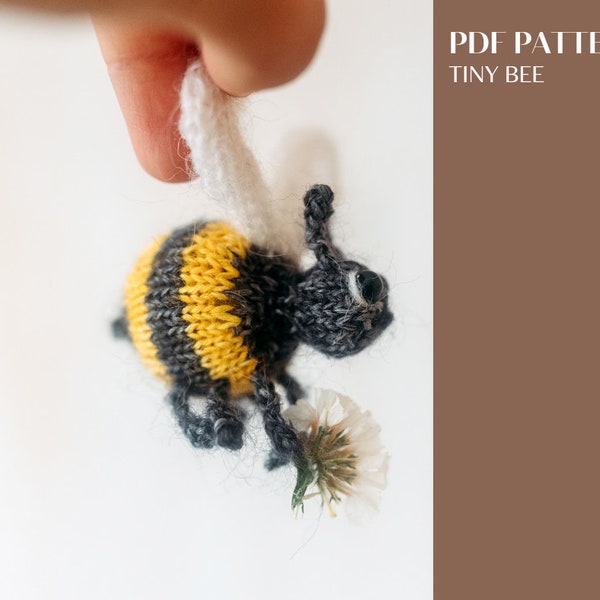 Tiny Bee knitting pattern. Knitted honeybee step by step tutorial. DIY insect miniature. English and Russian PDF.