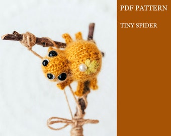 Tiny Spider knitting pattern. Knitted insect step by step tutorial. DIY miniature.  English and Russian PDF.