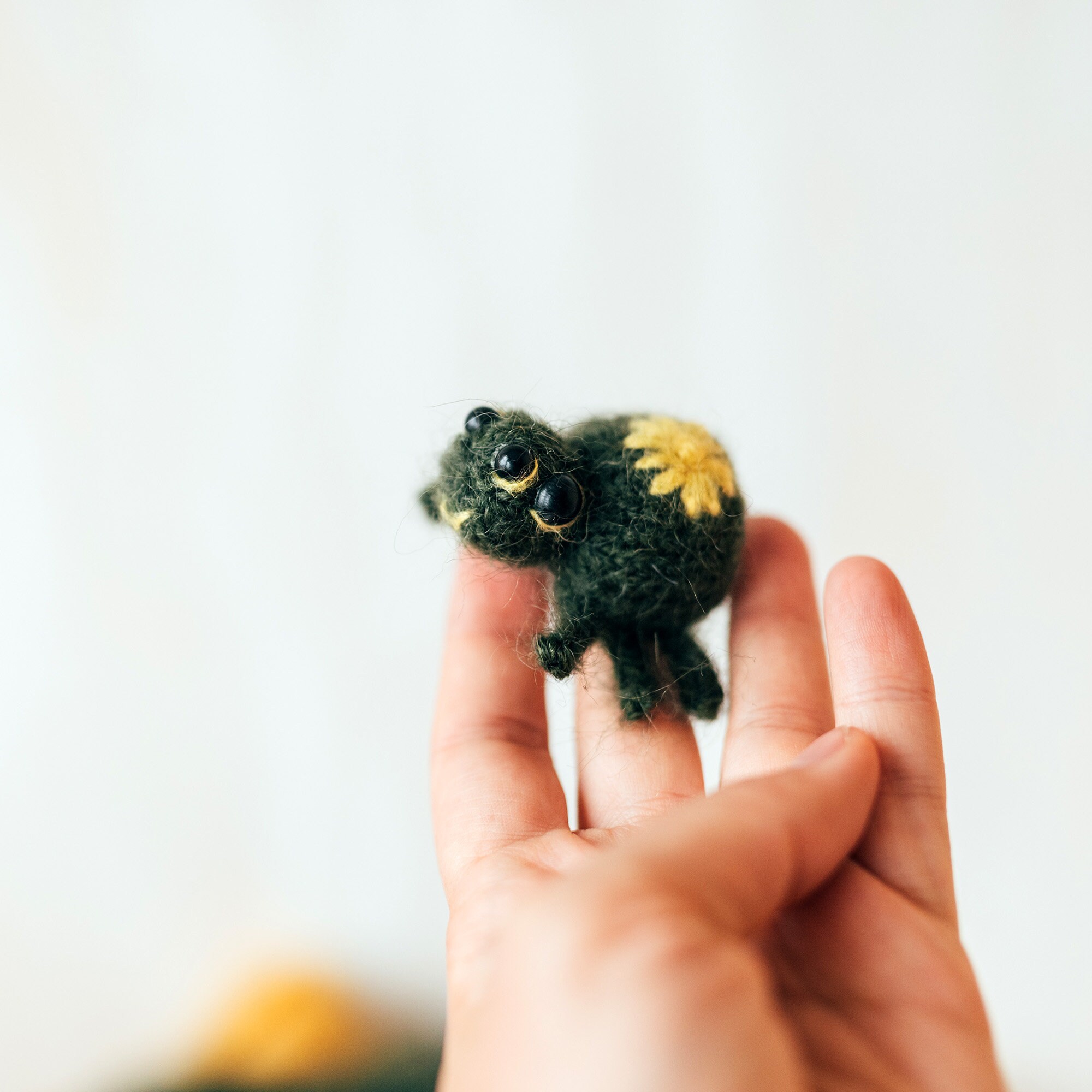 Tiny Spider Knitting Pattern. Knitted Insect Step by Step Tutorial. DIY ...