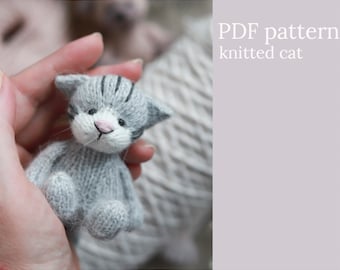 A knitted little kitten. Knitting pattern.