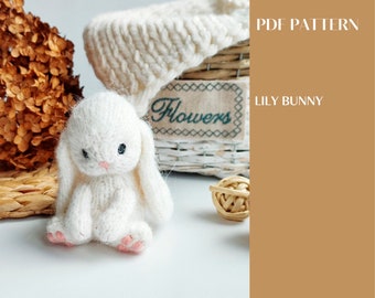 Lily bunny knitting pattern. English and Russian PDF.