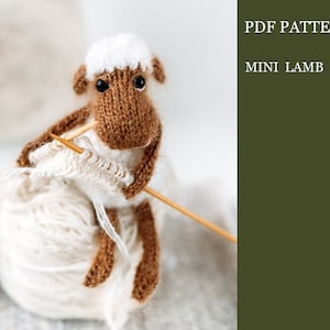 Little Lamb knitting pattern. Amigurumi sheep step by step tutorial. DIY newborn props.  English and Russian PDF.