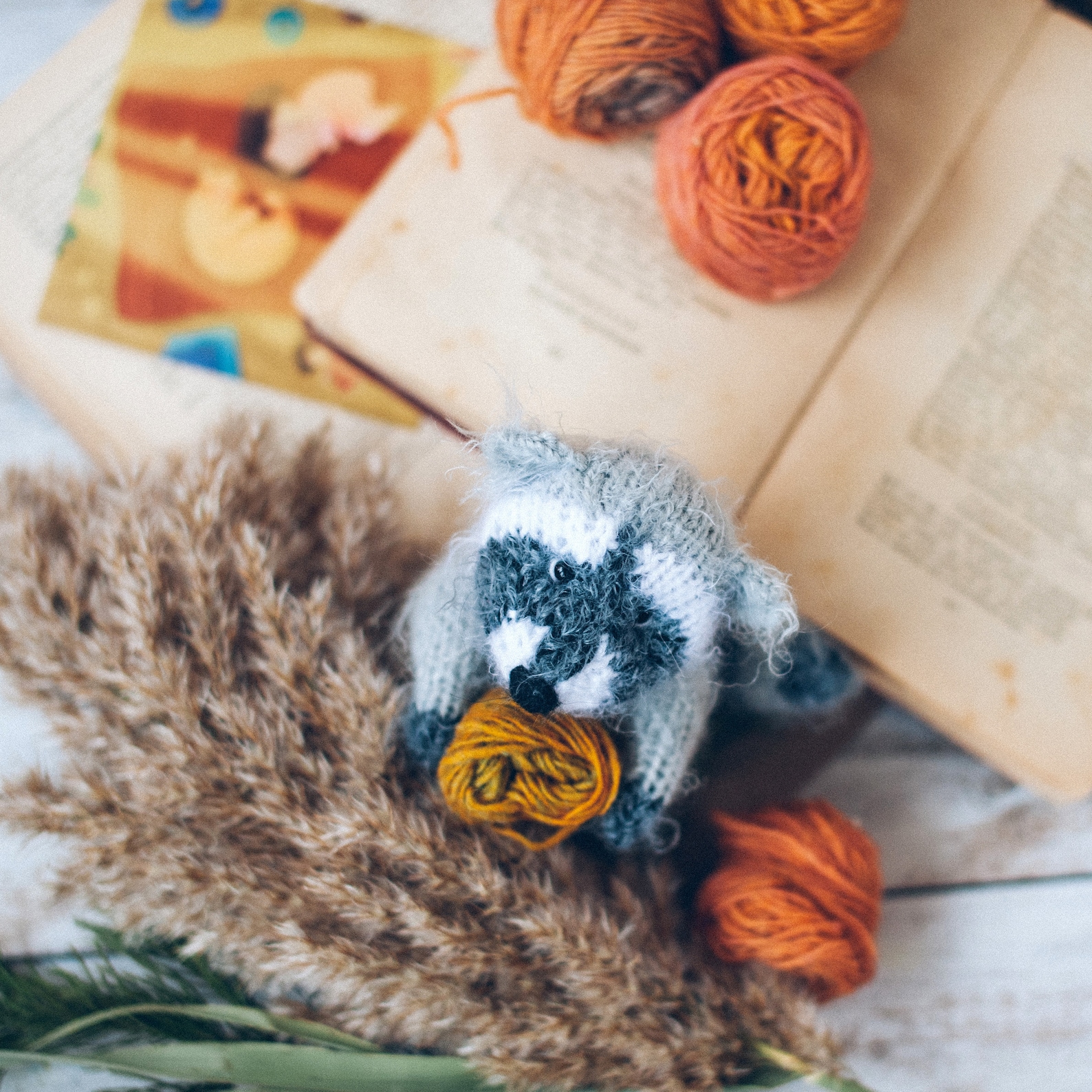 Mini Raccoon Knitting Pattern. Little Knitted Realistic Raccoon Step by ...