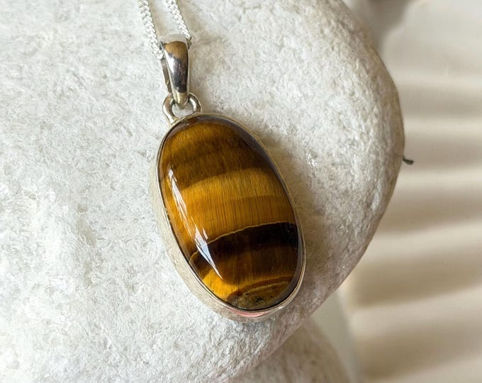 Tigers Eye Oval Pendant Necklace Sterling Silver Chain