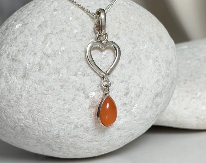 Sterling Silver Carnelian Heart Pendant Necklace – Teardrop Orange Gemstone