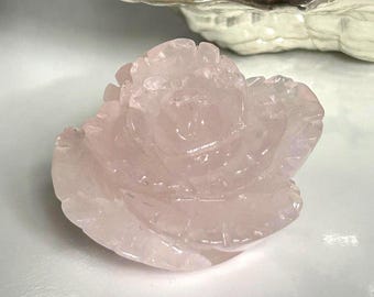 Rose Quartz Carved Crystal Rose – Pink Stone Flower for Calm and Self Love