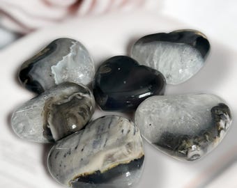 Volcano Agate Heart, Natural Agate, Uv reactive Crystal, Crystal Gift
