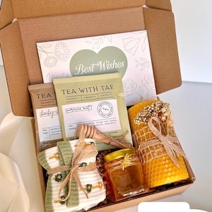 Hug in a Box Gift | Sending a Warm Hug Gift Box | Cozy Self Care Kit for Her | Thinking of You | Thank You Gift | Tea Honey Beeswax Candle
