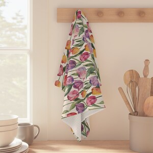 Colorful tulip floral Microfiber Tea Towel, kitchen accessory, housewarming gift, farmhouse kitchen