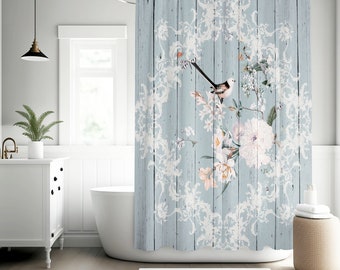 Rideau de douche shabby chic en bois bleu : fleurs vintage, oiseaux et fleurs