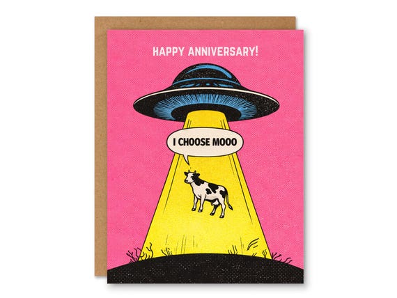 Funny Anniversary Card with a Cow and UFO – “I Choose Mooo” – Cute Weird Love Card for Partner or Spouse