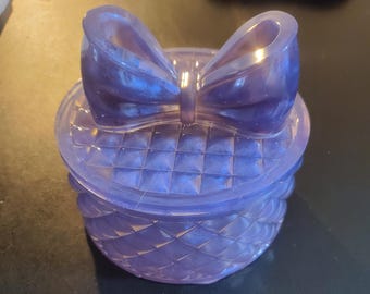 Boîte à bijoux noeud en résine fait main