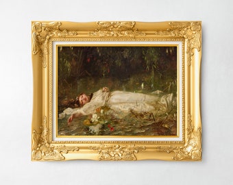 Puede incluir: Una pintura enmarcada de una mujer acostada en un charco de agua. La mujer lleva un vestido blanco y tiene el pelo largo y oscuro. La pintura está ambientada en un bosque y presenta una vegetación exuberante.