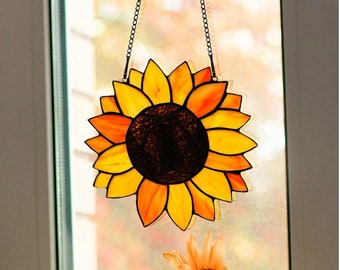 Minimalist SUNFLOWER STAINED GLASS Hanging Suncatcher Outdoor Window Home Decor Patio Garden Kitchen Gifts for Her Mom Grandma Girlfriend