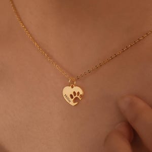 14K Gold Paw Print Name Necklace, Engraved Paw Print Necklace, Personalized Dog Paw Necklace,  Pet Memorial Gift, Christmas Gift for Her