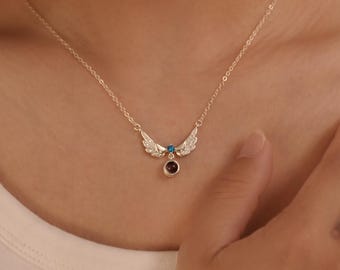 Photo Projection Necklace with Wing,Photo Necklace with Birthstone,Mom Necklace,Customized Memorial Photo Pendant,Birthday Gift for Her