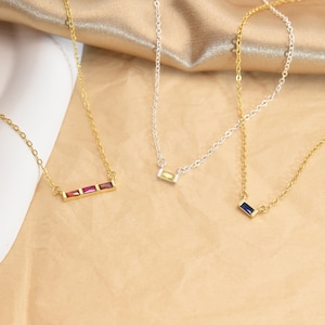 14K Gold Family Birthstone Necklace,Minimalist Necklace,Baguette Birthstone Necklace,Multiple Birthstone Necklace,Birthday Gift,Gift For Her