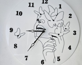 Reloj de pared con arte lineal en blanco y negro, decoración de pared minimalista para sala de estar, reloj con retrato y mariposas
