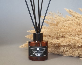 Handmade Reed Diffuser "BLACKCURRANT & TUBEROSE" 50 ml.