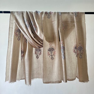 Natural Color Pashmina Shawl, Handwoven Scarf, Sozni Pashmina Scarf, Sophisticated Design Shawl, Simple Look Shawl, Handmade Kashmiri Shawl