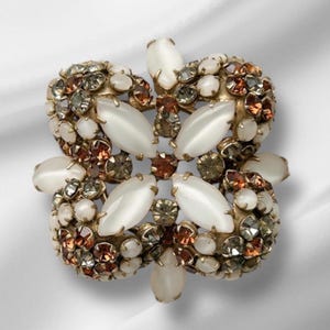 Schreiner New York vintage brooch, schreiner new york vintage pin, Schreiner New York, vintage jewelry, estate jewelry, vintage brooch