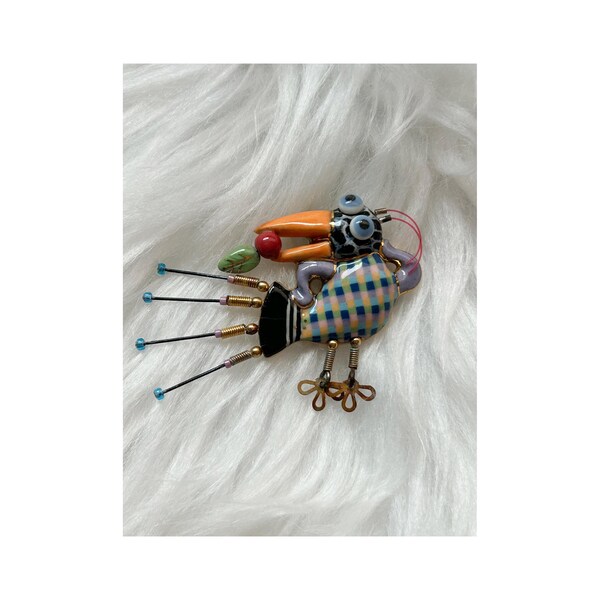 Vintage Cynthia Chuang Bird Brooch: Hand-Painted Porcelain Wearable Art