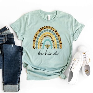 T-shirt Sii gentile, Camicia ispiratrice, T-shirt motivazionale, Regalo di gentilezza, Camicie a cuore gentile, T-shirt buone vibrazioni, T-shirt con messaggio positivo, T-shirt da donna