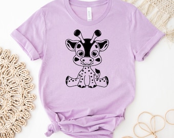 Giraffe T-shirt, Giraffe Lover Shirt, Nature Tee, Animal Lover Gift, Zoo Shirts, Funny Safari Wildlife Top, Zoo Animal Gift, Women's T-shirt