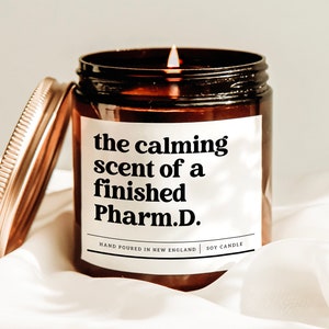 El aroma calmante de un medicamento terminado. Vela, Regalo para graduado de escuela de medicina, Regalo para farmacéutico, Regalo para estudiante clínico, Regalo para escuela veterinaria, Vela de soja