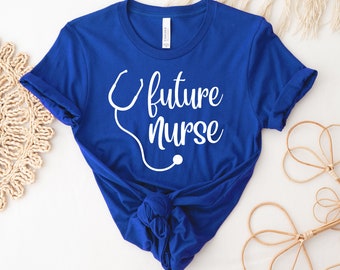 Zukünftiges Krankenschwester-T-Shirt, Ausbildungsshirt, Krankenpflegeschule-Geschenk, Krankenschwester-Abschluss-T-Shirt, RN-Register-Krankenschwester-Top, Still-T-Shirt, Krankenschwester-Life-Shirt