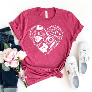 Liebes-Backen-T-Shirt, Bäckerei-Herz-Shirt, Back-T-Shirt, Backliebhaber-Geschenk, Küchen-Shirt, Season Everything Top, Koch-T-Shirt, Frauengeschenk