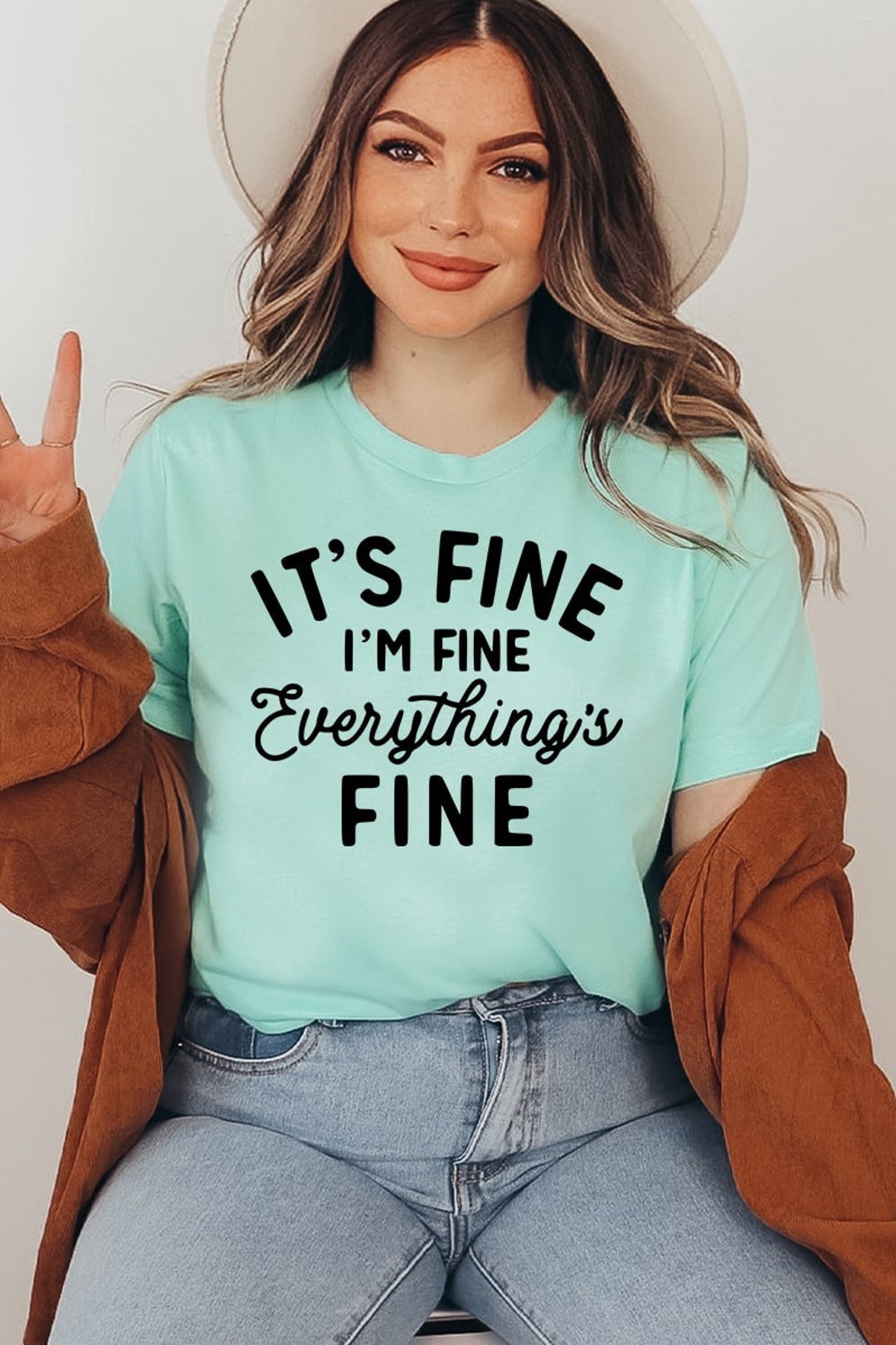 Its Fine Im Fine Everythings Fine Graphic Tee