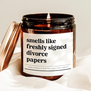 Candela profumata di documenti di divorzio appena firmati, regalo per divorziati, candela per la rottura, regalo per la cura di sé, regalo per donne forti, regalo per la festa del divorzio