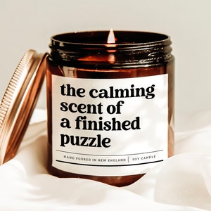 the calming scent of a finished puzzle candle, Puzzle Lover Candle, Puzzle Gift idea, Jigsaw Puzzle Present, Puzzle Mom candle, Soy Candle