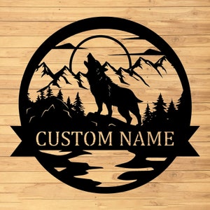 Custom Wolf Metal Wall Sign-Personalized Wolf Metal Wall Art-Wolf Metal Wall Decor-Wolf Name Signs-Wolf Lover&#39;s Gifts-Wolf Howling Signs