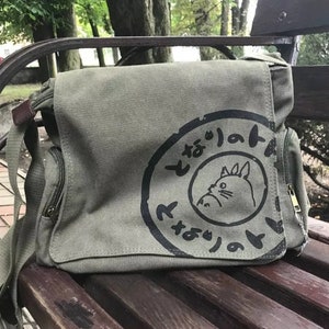 Canvas Messenger Bags Cartoon Students Book Crossbody Bags with Mutiple Pocket Class bag totoro messenger bag Bild 7