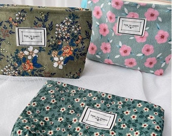 Bolsa de maquillaje de pana hecha a mano con estampado de flores, bolsa de cosméticos, bolso de viaje para mujer, bolsa de maquillaje, estuches de almacenamiento de belleza