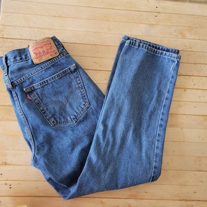 Levi Strauss 516 Vintage 34 x 30 Medium Wash Jeans