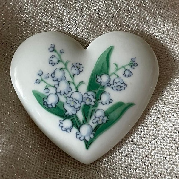 Rare Vintage Avon Lily of the Valley Pin