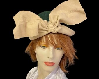 SELTEN! Richard Original Waldgrün und Hellbraun Woll Cloche mit Großer Schleife und Formdraht
