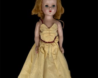 SELTEN!!! WW2 Ära 17-Zoll-Porzellan Blinking Eyes Puppe mit beweglichen Gliedern und Tonnen von Extras