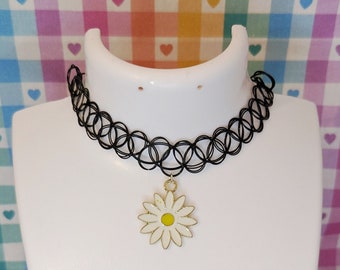 Daisy Choker Necklace - Handmade