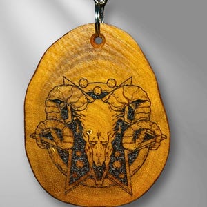 Wooden keychain | Olive wood bag charm | Gift | Birthday gift for your partner | Laser-cut wood | Mountains