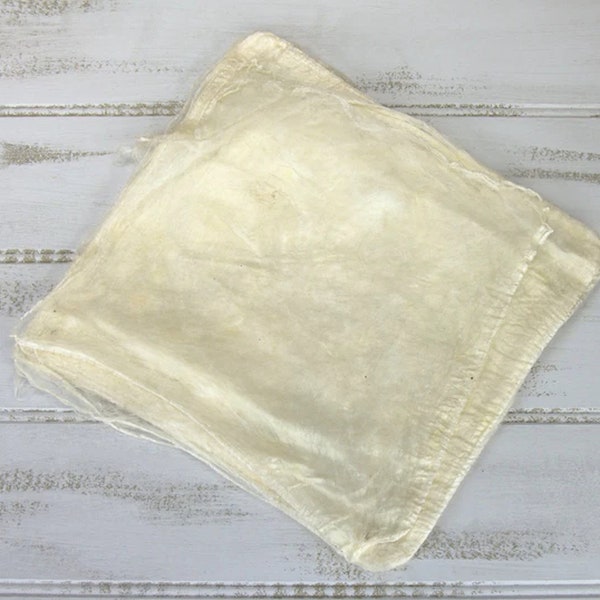 A Grade Mulberry Silk Hankies, Bombyx Silk Hankies, Undyed / White, Perfect for Felting, Spinning, Paper Making and Other Crafts