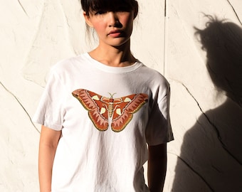 Atlas moth tee | moth shirt | dark academia clothing | insect shirt | light academia tshirt | cottagecore clothing | indie aesthetic