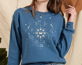 Cancer Crab Aesthetic Moon Sweatshirt, Astrology, Witchy, Celestial Shirt Mystical Moon Tarot, Perfect July Birthday Gift Cancer Zodiac Gift