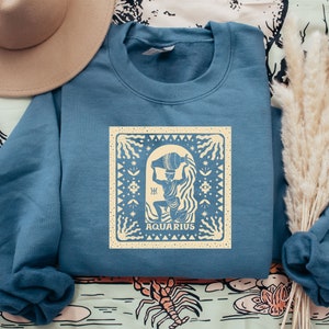 Capricorn Astrology Gothic Witch Women's Sweatshirt