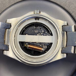 Wrist Watch Specialized Battery Replacement image 4